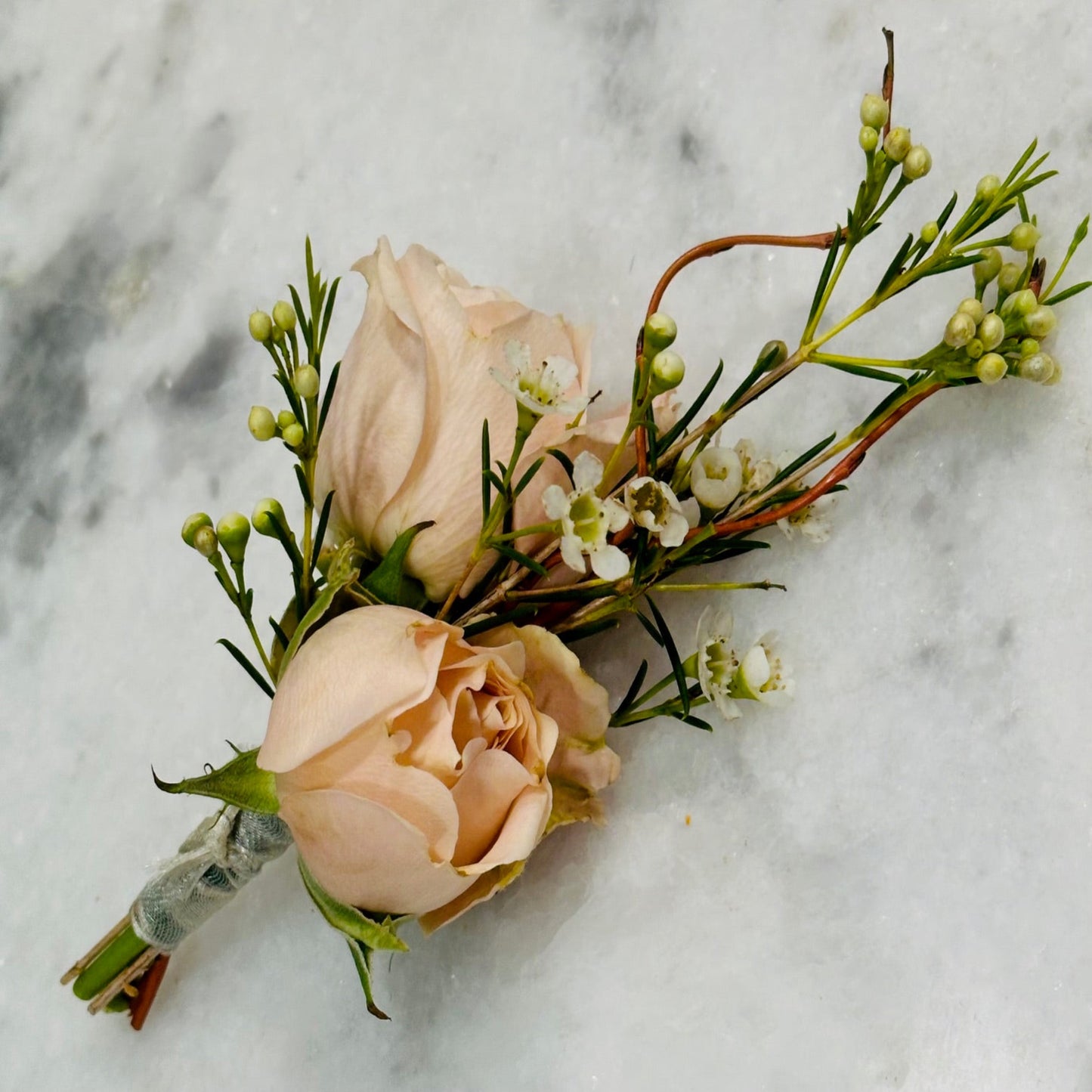 Boutonniere Peach